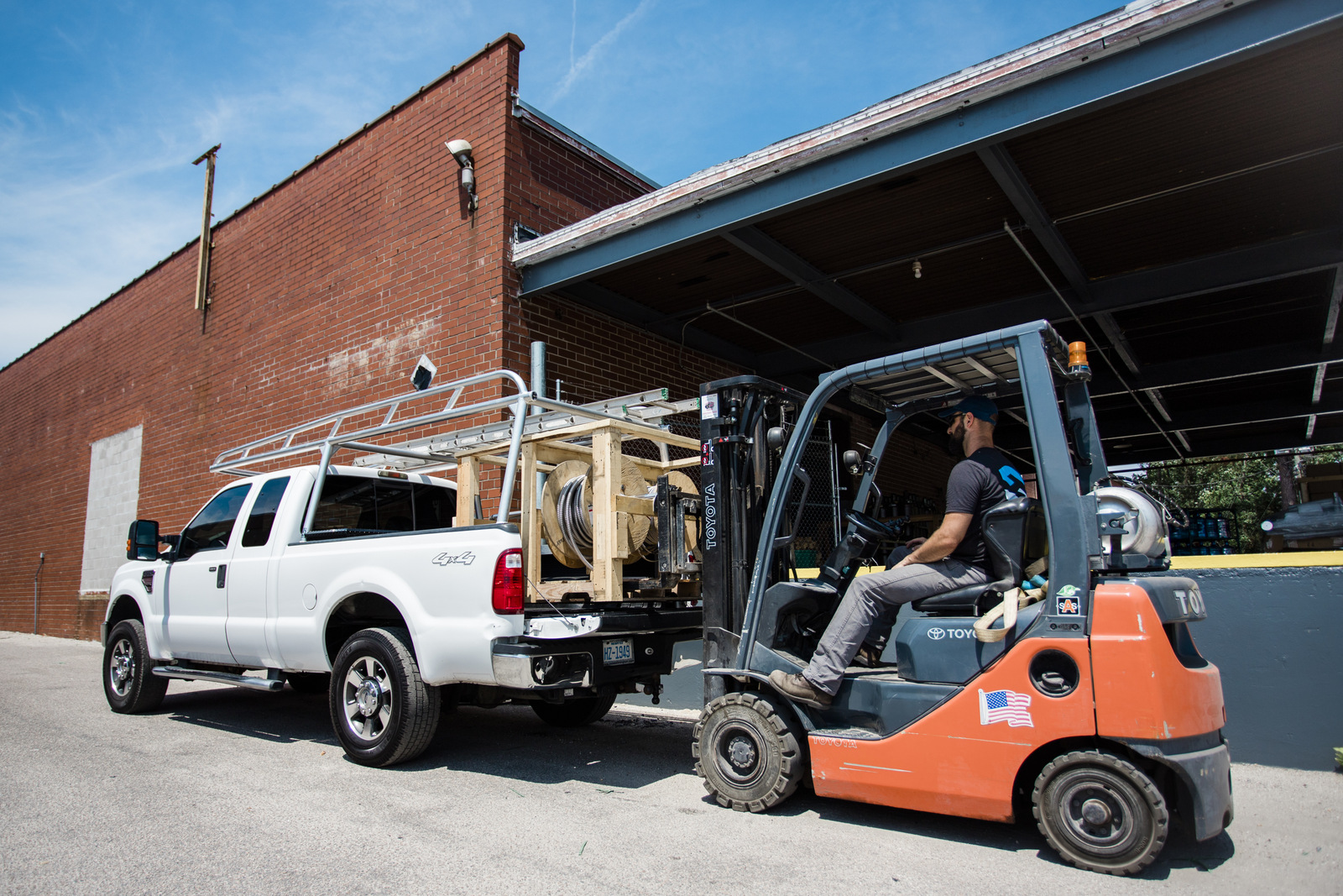 Custom Aluminum Truck Ladder Racks - Ryder Racks