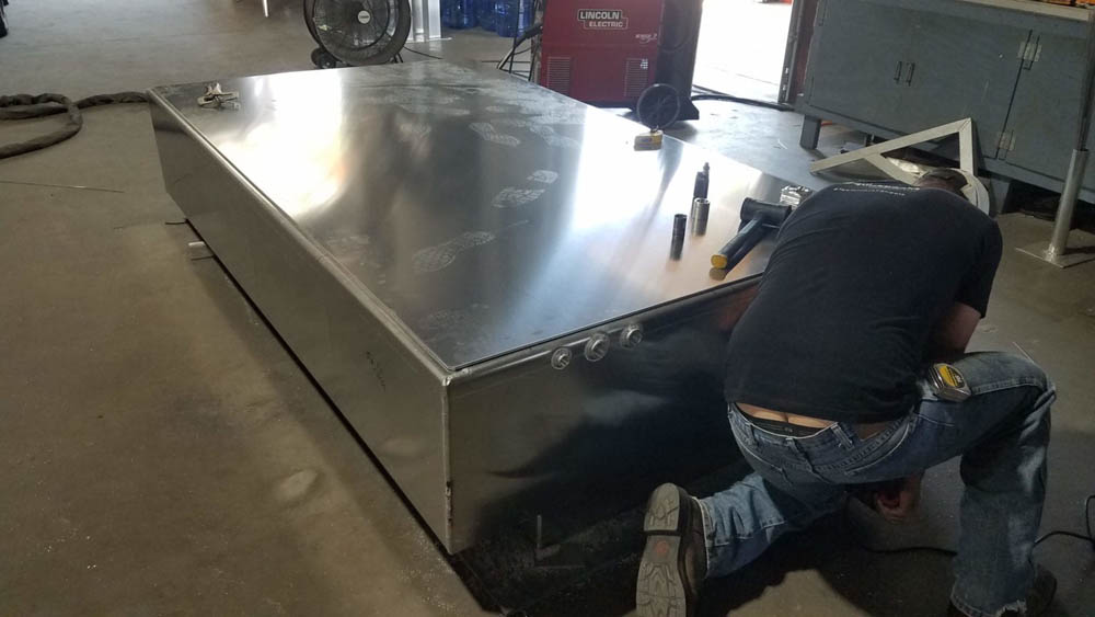 Custom Aluminum Fuel Tank For A Boat Gas Tank
