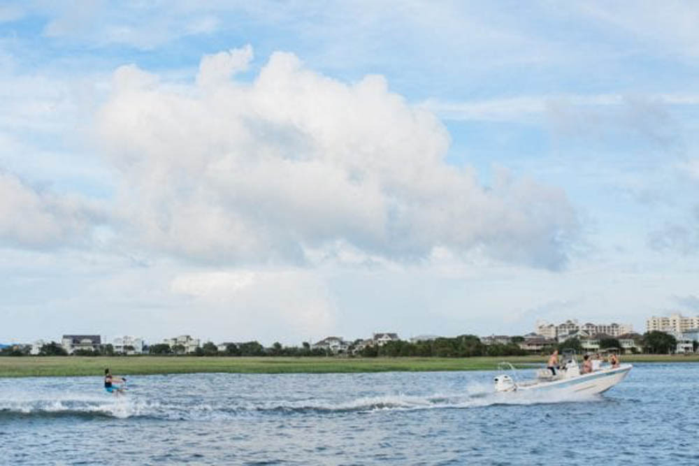 Towing a Wake Boarder from boat