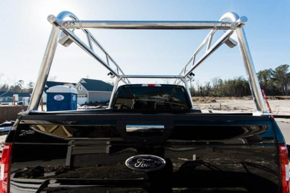 Lumber Rack with Removable Bar