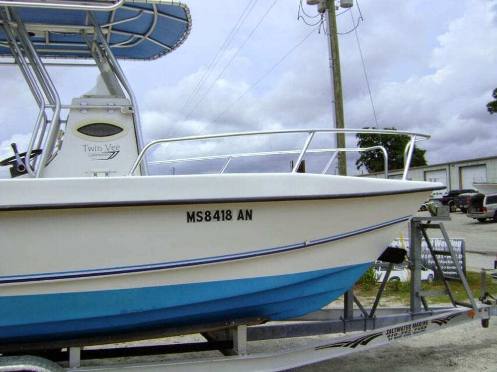 Custom Aluminum Bow Rails Catamaran Boat Rails