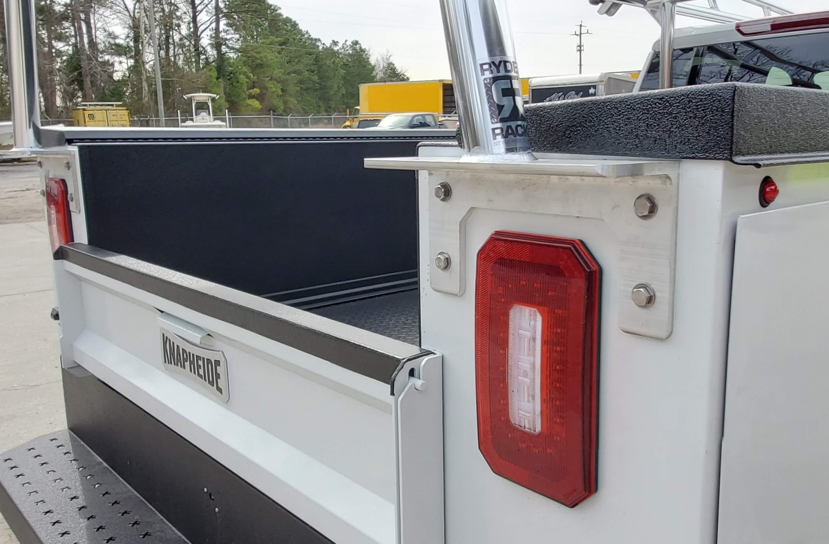 flip-top lid, rack mounting plate, knapheide utility body, aluminum rack